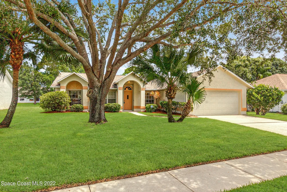Unit for sale at 822 Hunters Creek Drive, Melbourne, FL 32904