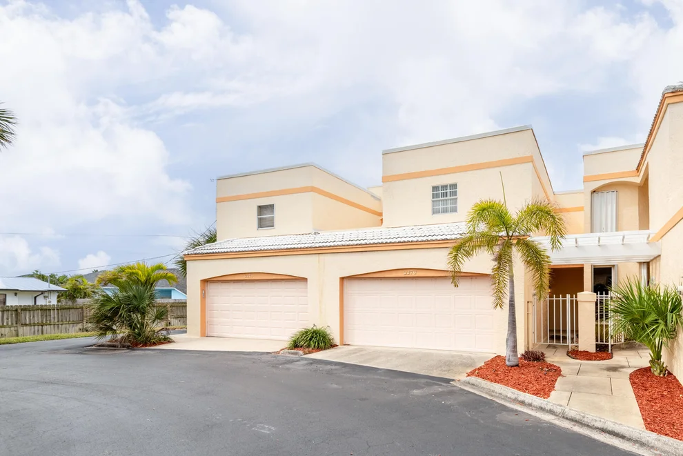 Unit for sale at 2276 Venetia Place, Indialantic, FL 32903