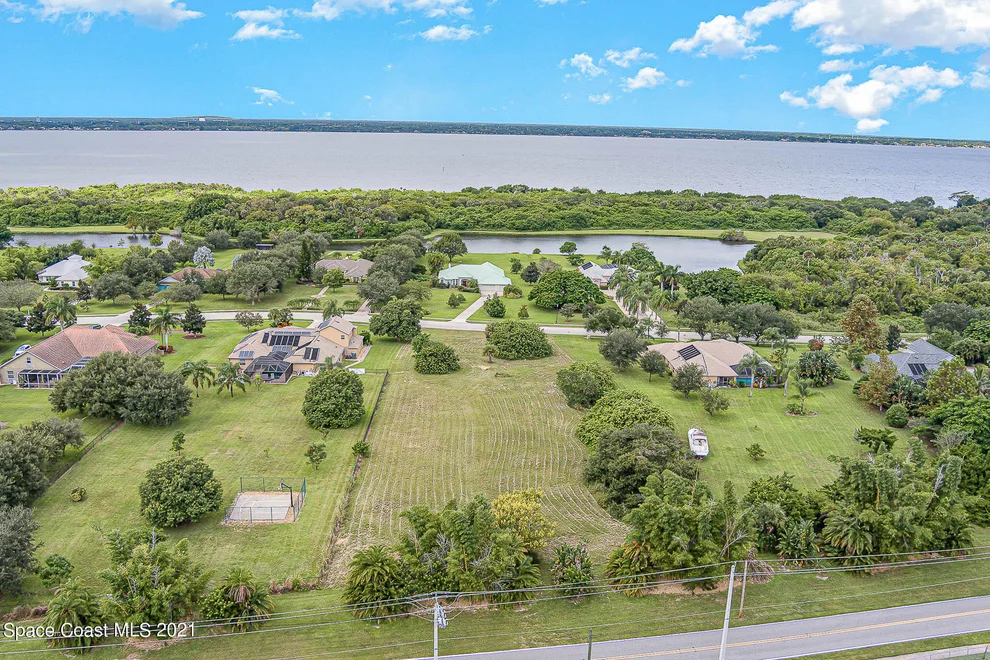 Unit for sale at 4101 Tradewinds Trail, Merritt Island, FL 32953