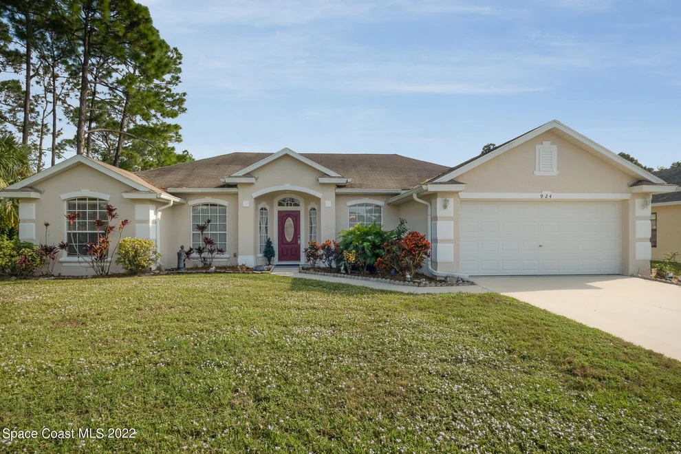 Unit for sale at 924 Turquoise Street SE, Palm Bay, FL 32909