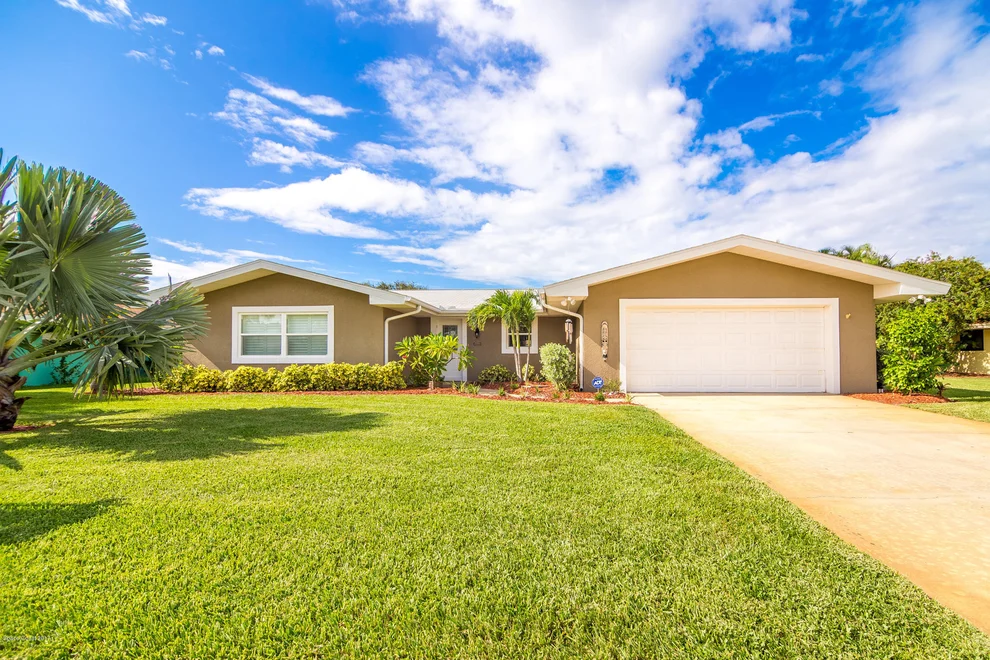 Unit for sale at 550 Franklyn Avenue, Indialantic, FL 32903