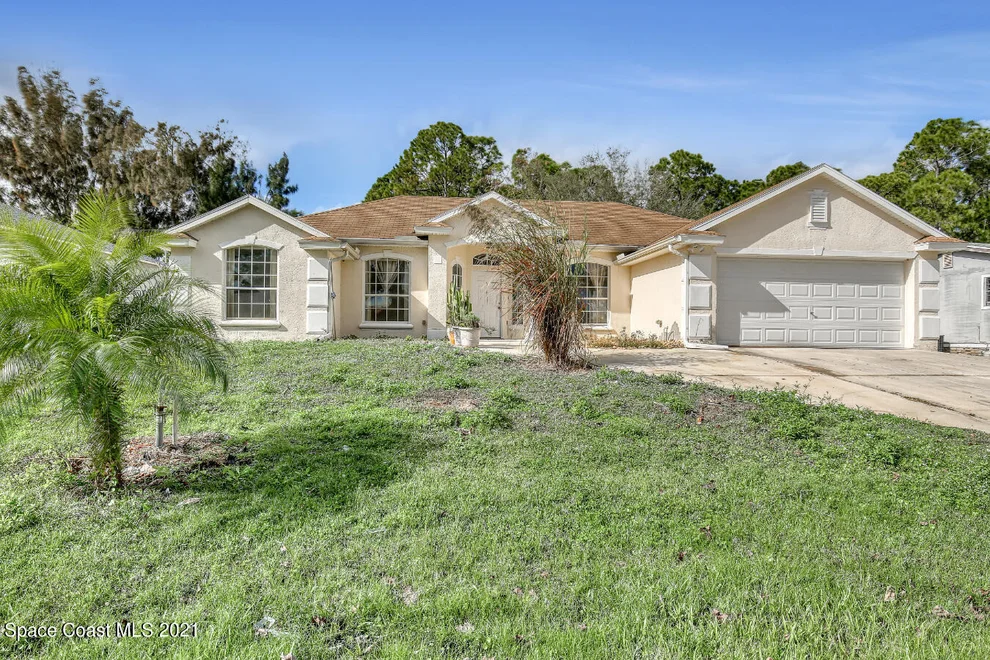 Unit for sale at 746 Darby Avenue SW, Palm Bay, FL 32908