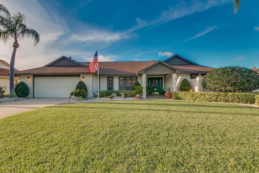 Unit for sale at 529 Crystal Lake Drive, Melbourne, FL 32940