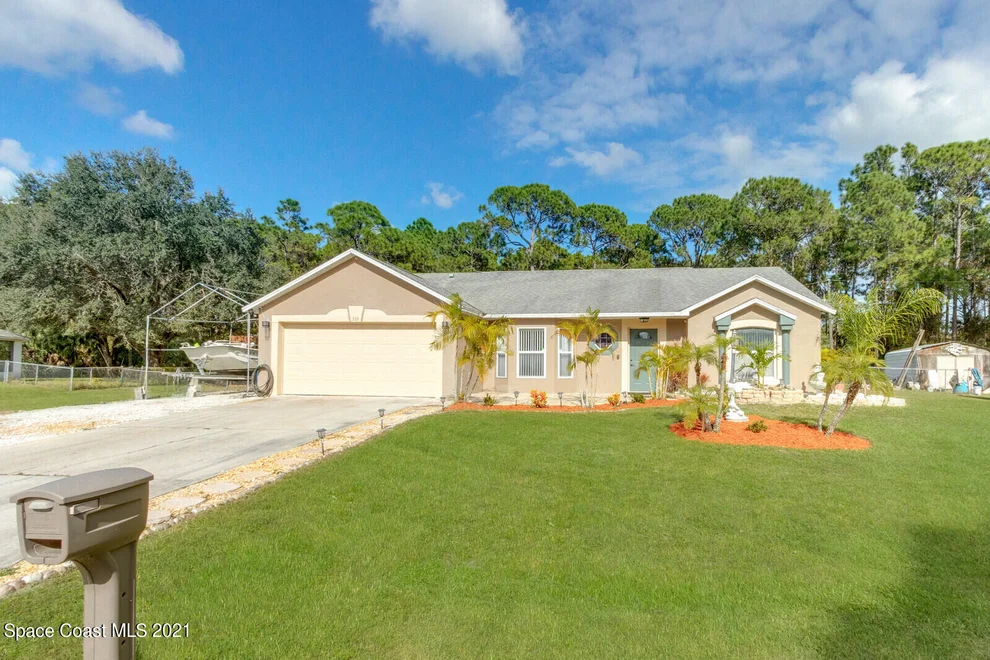 Unit for sale at 335 Gordon Road NW, Palm Bay, FL 32907