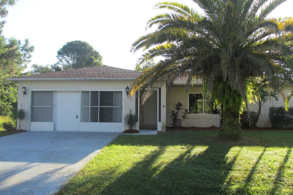 Unit for sale at 850 SE Seven Gables Circle, Palm Bay, FL 32909