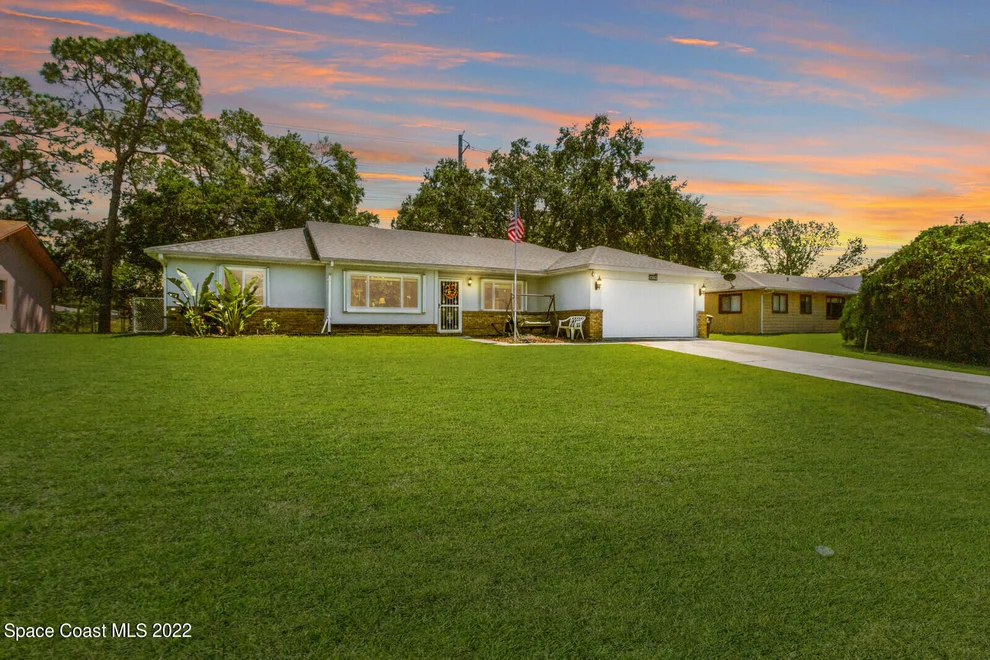 Unit for sale at 819 Glencove Avenue NW, Palm Bay, FL 32907