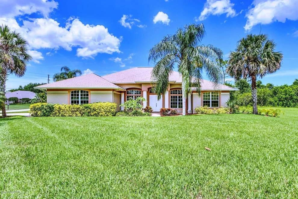 Unit for sale at 3685 Shady Run Road, Melbourne, FL 32934