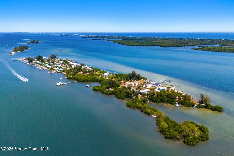 Unit for sale at 36 Vip Island, Grant, FL 32949