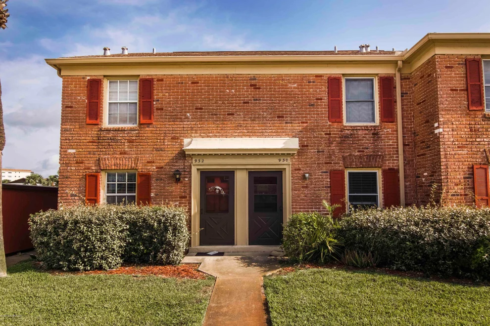 Unit for sale at 930 S Colonial Court, Indian Harbour Beach, FL 32937