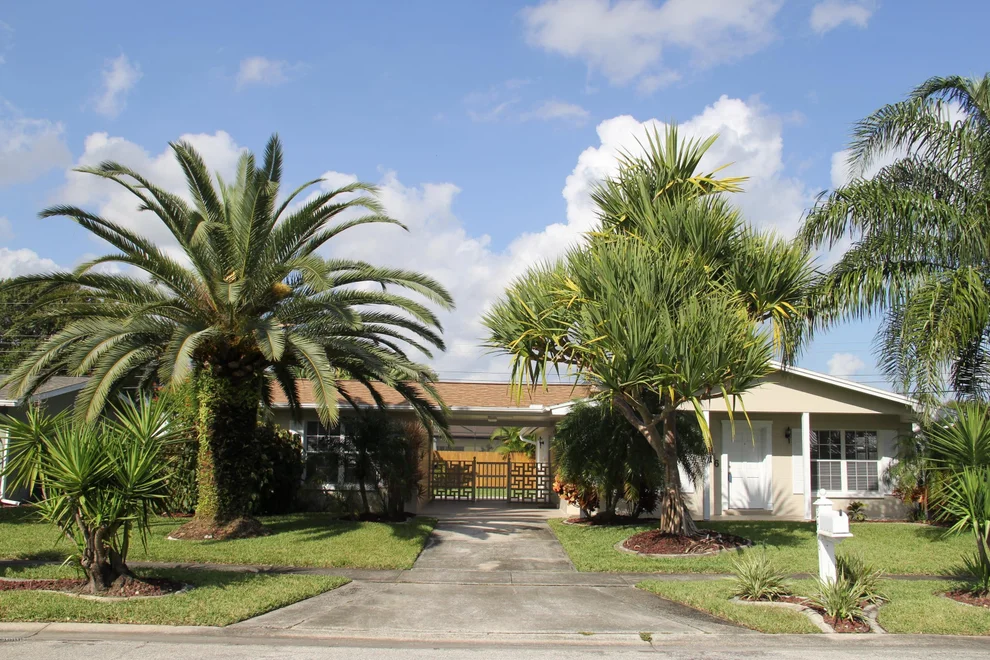Unit for sale at 2416 Lakeview Drive, Melbourne, FL 32935