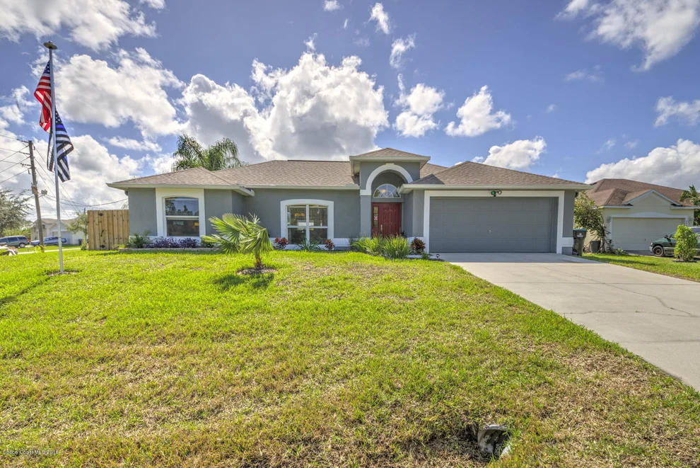 Unit for sale at 2998 Grant Avenue SE, Palm Bay, FL 32909
