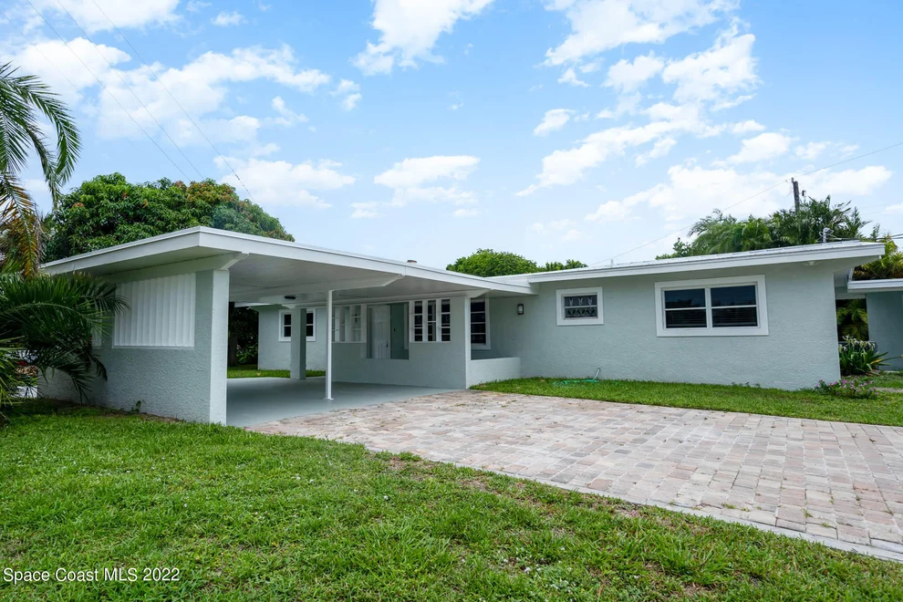 Unit for sale at 885 S Brevard Avenue, Cocoa Beach, FL 32931