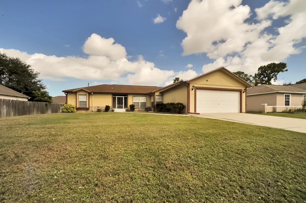 Unit for sale at 625 Seven Gables Circle SE, Palm Bay, FL 32909