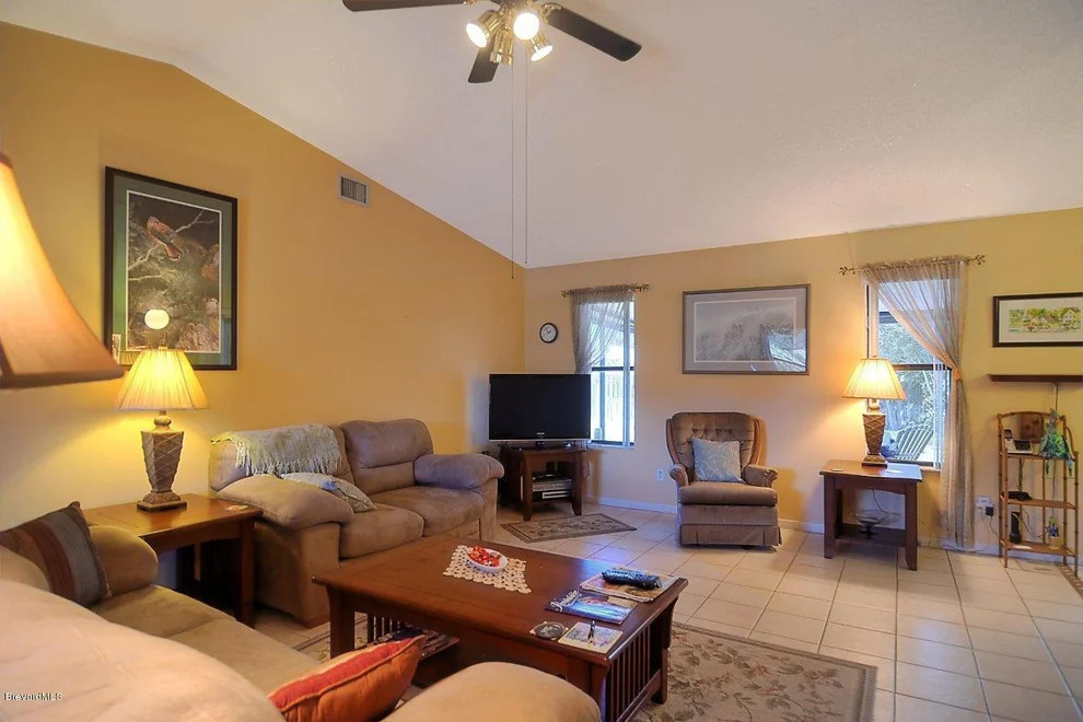 Unit for sale at 859 NW Emden Avenue, Palm Bay, FL 32907