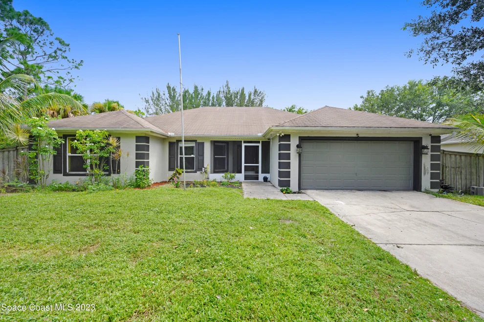 Unit for sale at 476 Garbelmann Street SW, Palm Bay, FL 32908