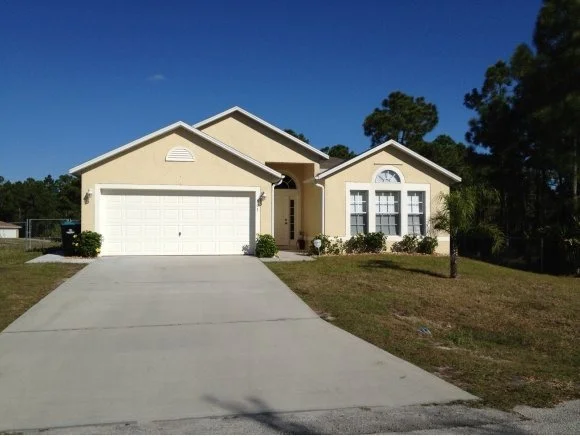 Unit for sale at 501 Entrada Street SE, Palm Bay, FL 32909