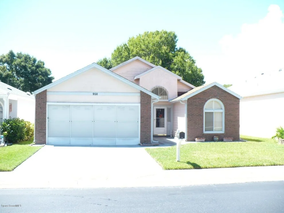Unit for sale at 950 Cross Lake Drive, Melbourne, FL 32901
