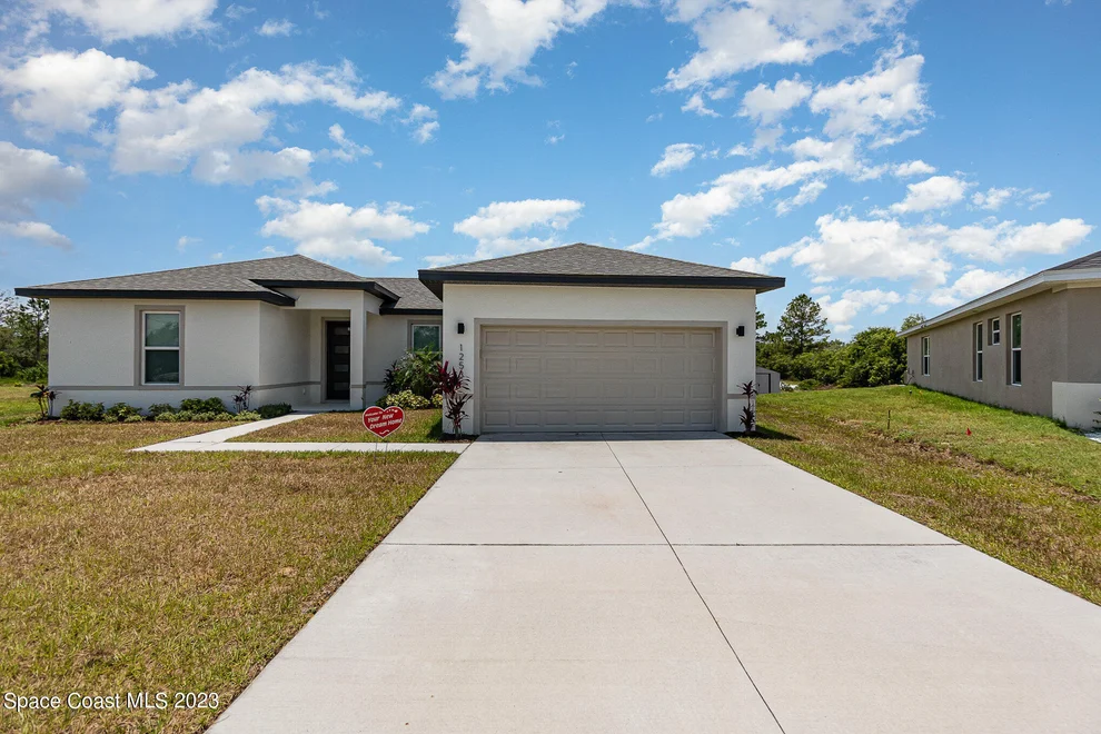 Unit for sale at 1253 Amazon Lane, Poinciana, FL 34759