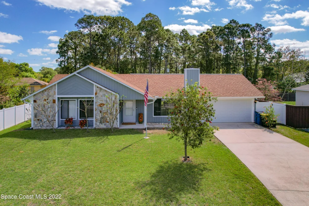 Unit for sale at 267 Gordon Road NW, Palm Bay, FL 32907