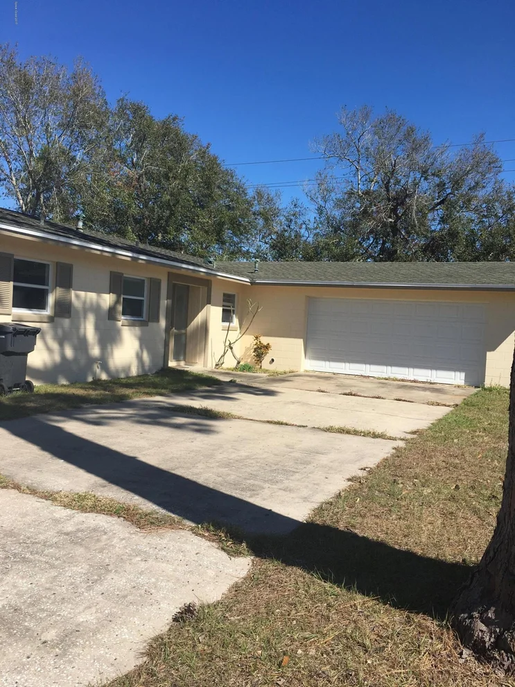 Unit for sale at 701 Fern Avenue, Titusville, FL 32796
