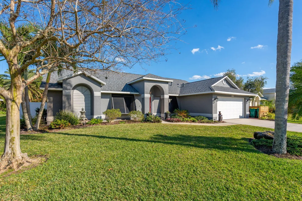 Unit for sale at 462 Lake Victoria Circle, Melbourne, FL 32940
