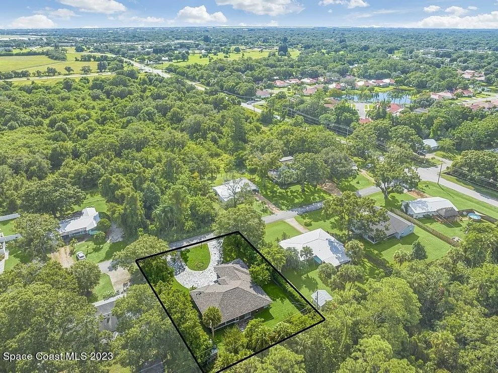Unit for sale at 2635 47th Avenue, Vero Beach, FL 32966