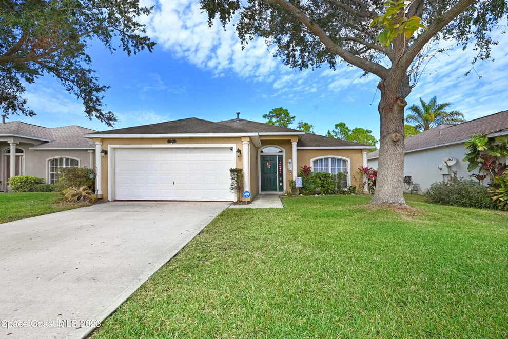 Unit for sale at 756 Peachtree Street, Titusville, FL 32780