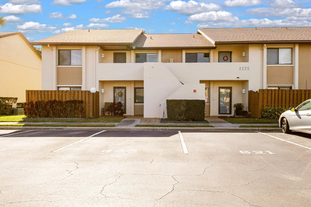 Unit for sale at 2225 Golf Isle Drive, Melbourne, FL 32935