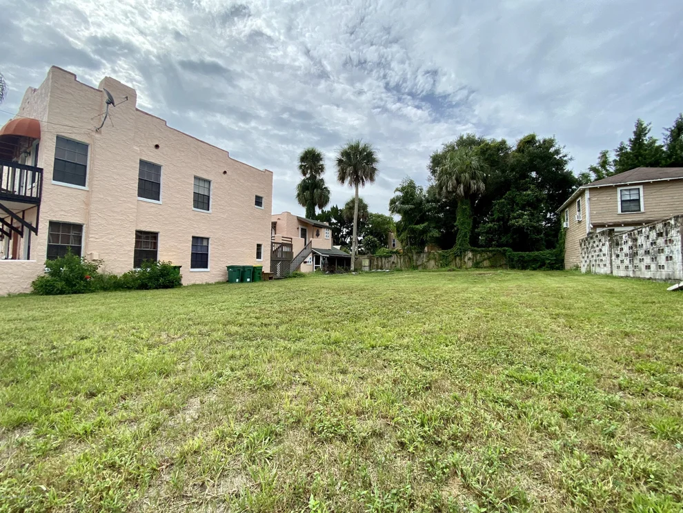 Unit for sale at 121 Peachtree, Cocoa, FL 32922