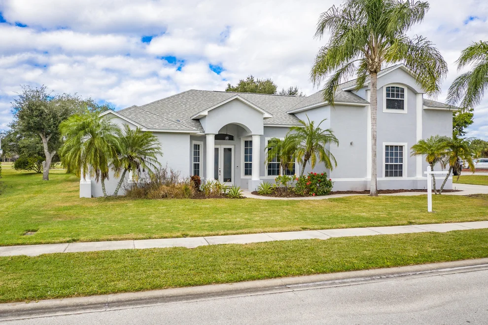 Unit for sale at 3895 Savannahs Trail, Merritt Island, FL 32953