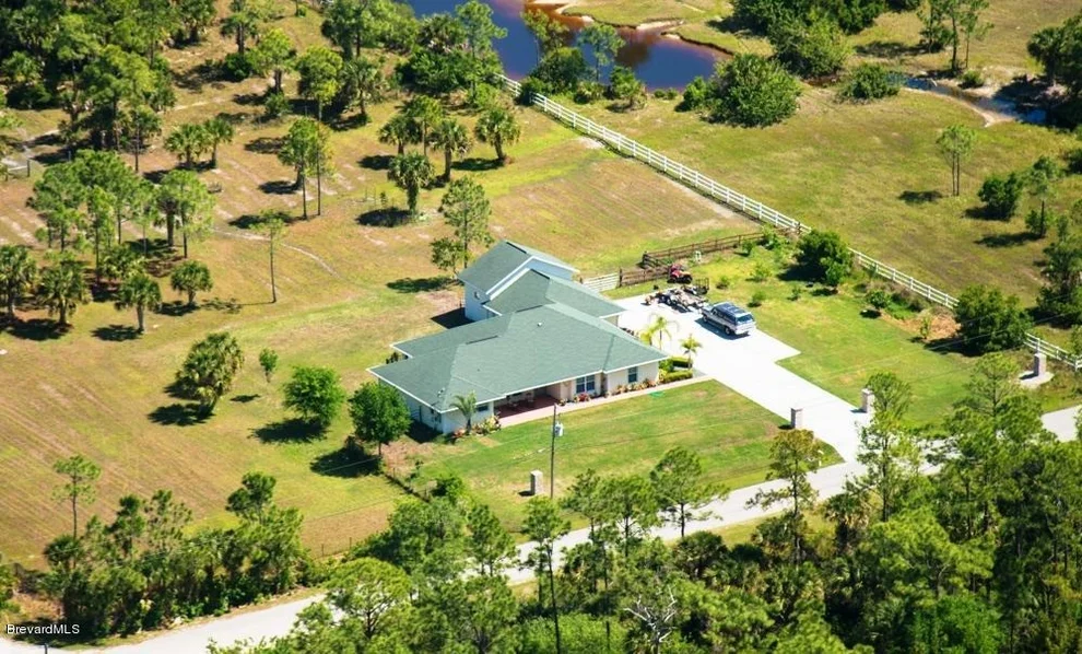 Unit for sale at 1720 Benjamin Road, Malabar, FL 32950