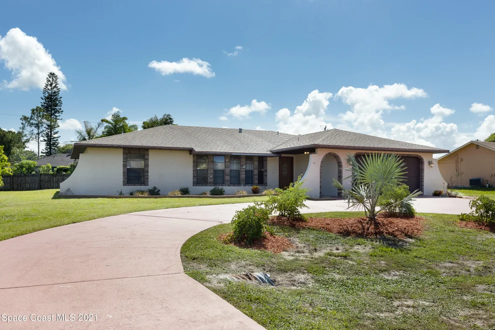 Unit for sale at 143 Vin Rose Circle SE, Palm Bay, FL 32909