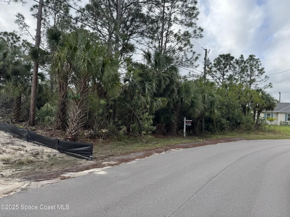 Unit for sale at 3395 SW Fitzpatrick Avenue SW, Palm Bay, FL 32908