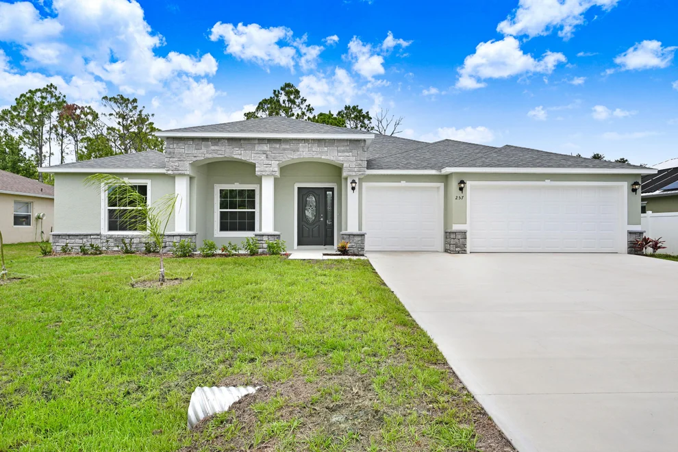 Unit for sale at 257 Americana Boulevard NW, Palm Bay, FL 32907
