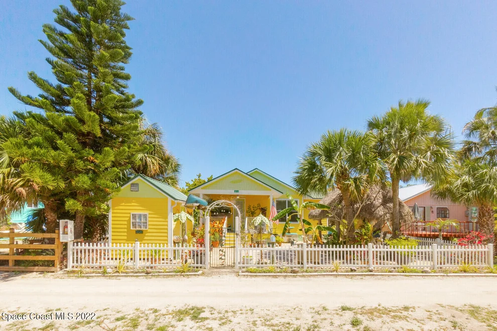 Unit for sale at 33 Vip Island, Grant, FL 32949