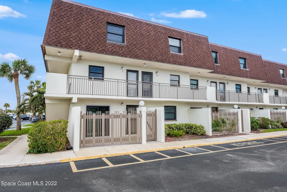 Unit for sale at 180 Paradise Boulevard, Melbourne, FL 32903