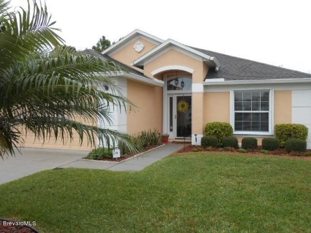 Unit for sale at 2272 Glasbern Circle, West Melbourne, FL 32904