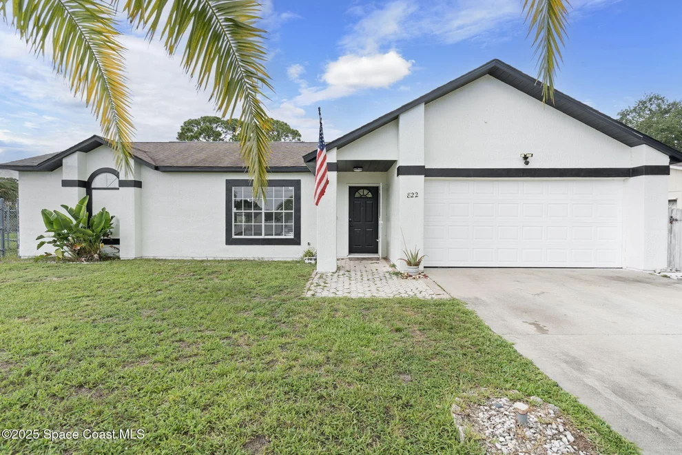 Unit for sale at 822 Lamplighter Drive NW, Palm Bay, FL 32907