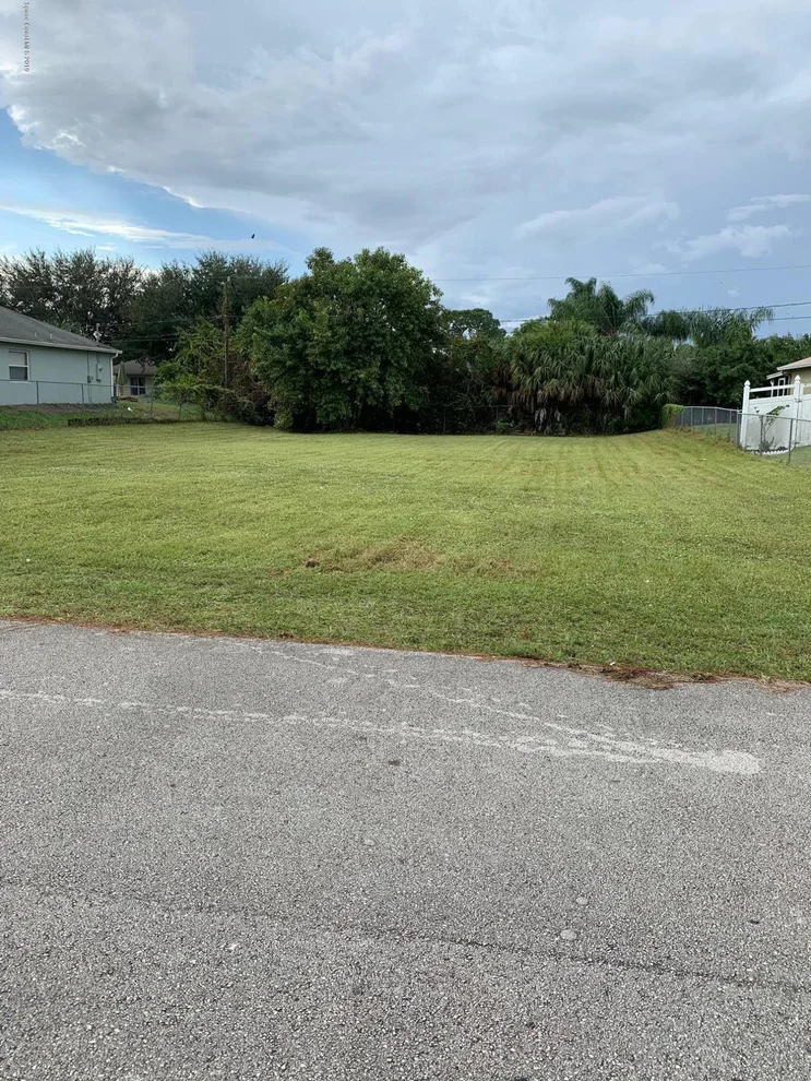Unit for sale at 258 NE Bordeaux Avenue NE, Palm Bay, FL 32907