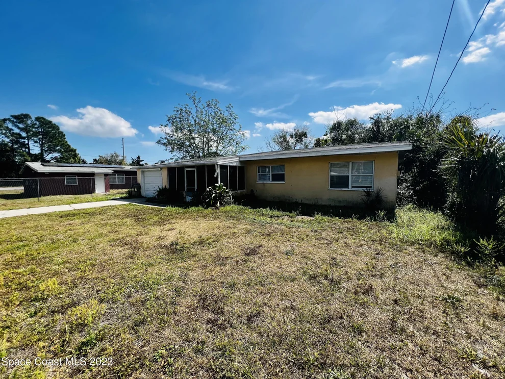 Unit for sale at 305 Iris Street, Cocoa, FL 32927
