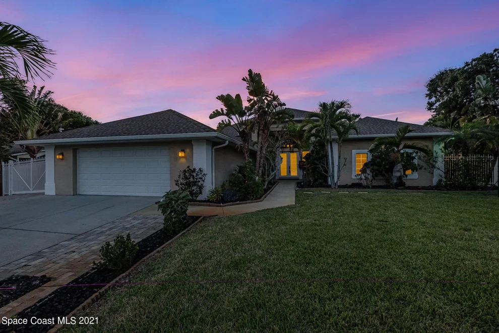 Unit for sale at 2735 S Courtenay Parkway, Merritt Island, FL 32952