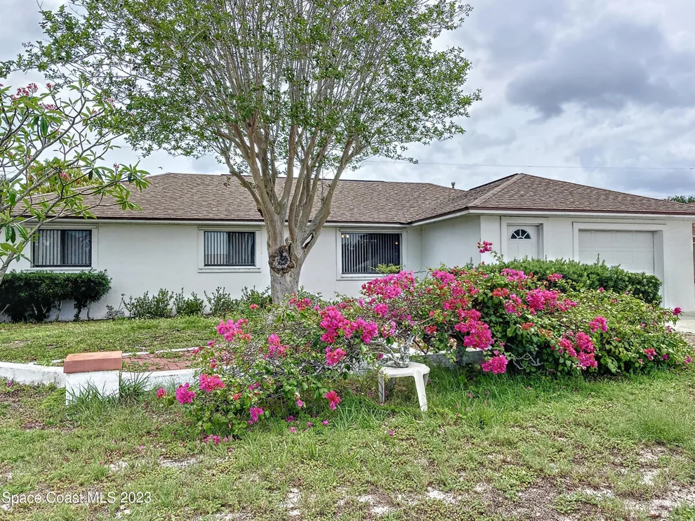 Unit for sale at 1320 Arlington Circle, Merritt Island, FL 32952