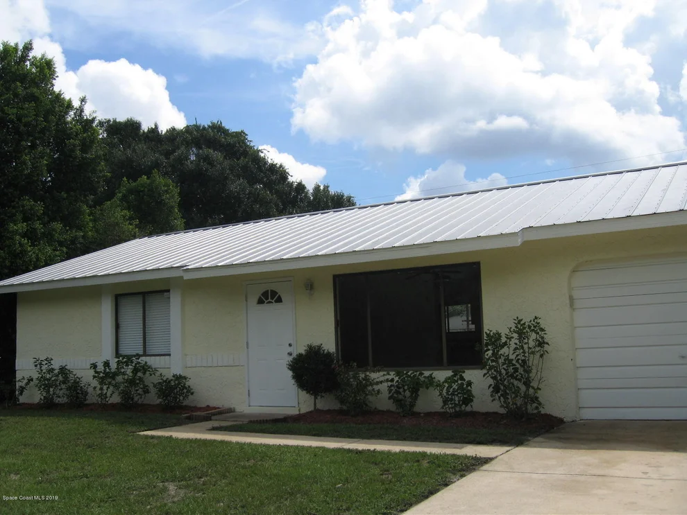 Unit for sale at 2066 8th Avenue SW, Vero Beach, FL 32962
