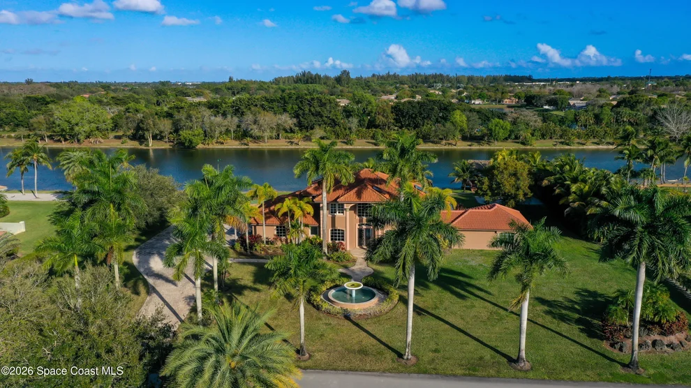 Unit for sale at 5660 Lago Del Sol Drive, Lake Worth, FL 33467