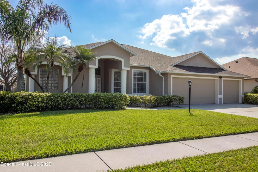 Unit for sale at 2102 Woodfield Circle, Melbourne, FL 32904