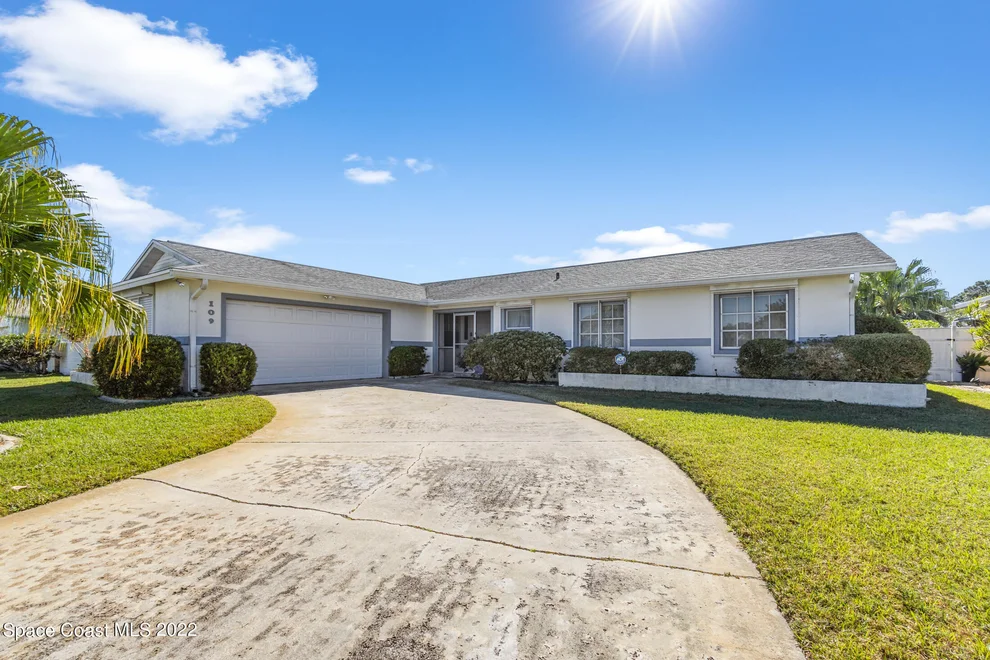 Unit for sale at 109 Via De La Reina, Merritt Island, FL 32953