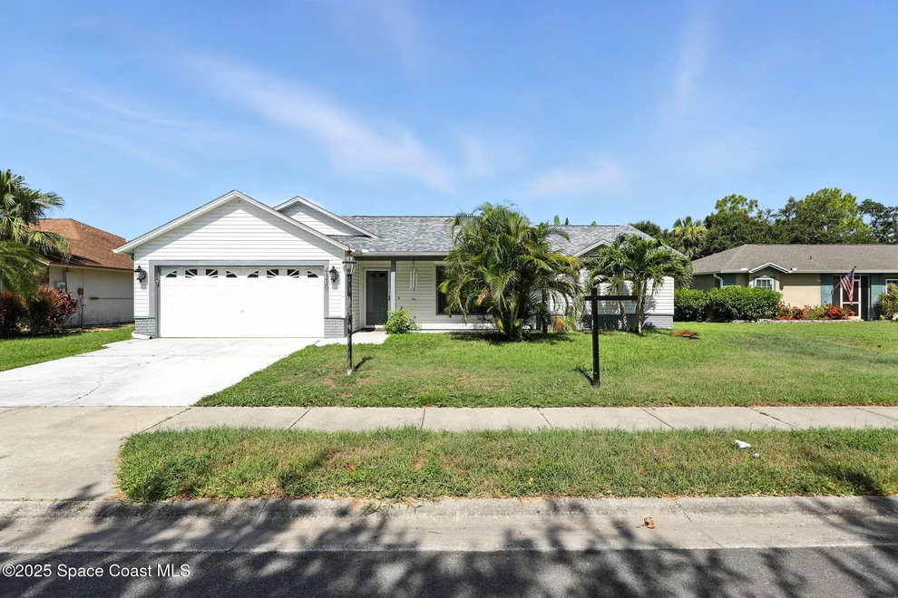 Unit for sale at 4330 Silver Lake Drive, Melbourne, FL 32901
