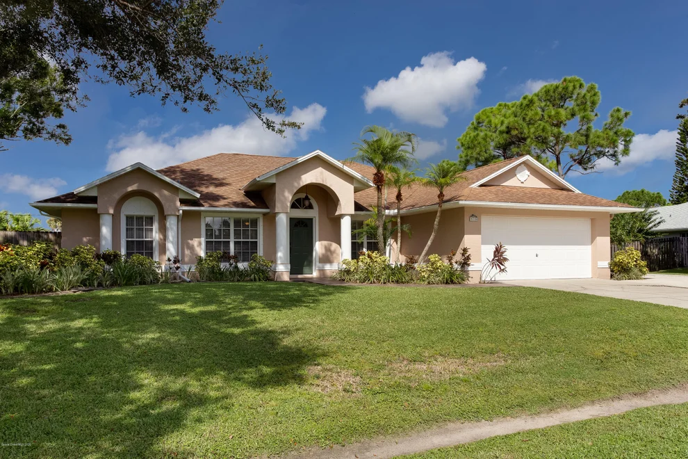 Unit for sale at 910 Penelope Avenue NE, Palm Bay, FL 32907