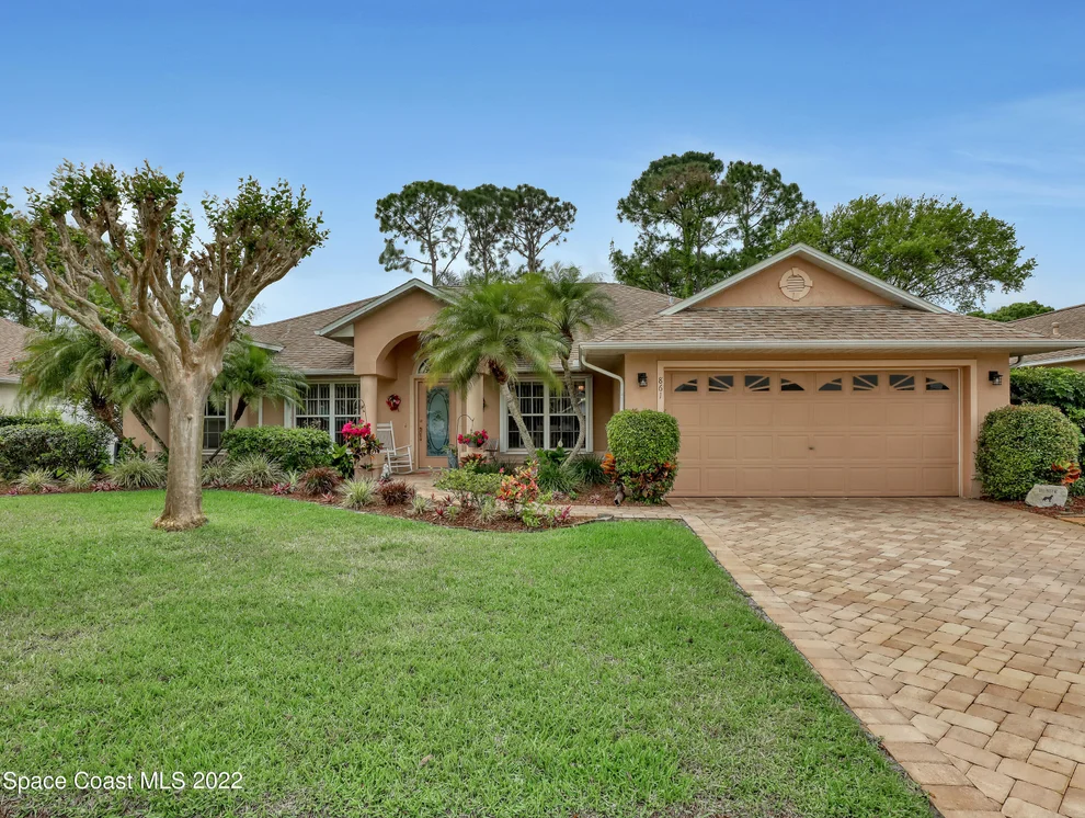 Unit for sale at 861 Hunters Creek Drive, Melbourne, FL 32904