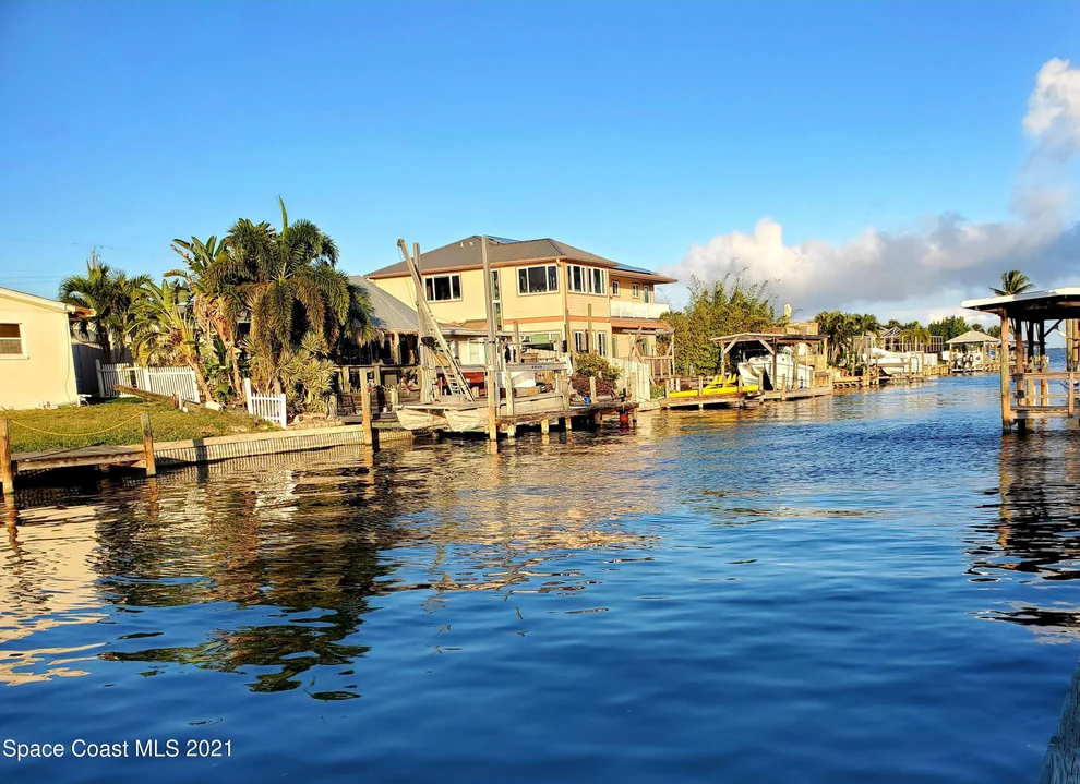 Unit for sale at 1690 Rochelle Parkway, Merritt Island, FL 32952